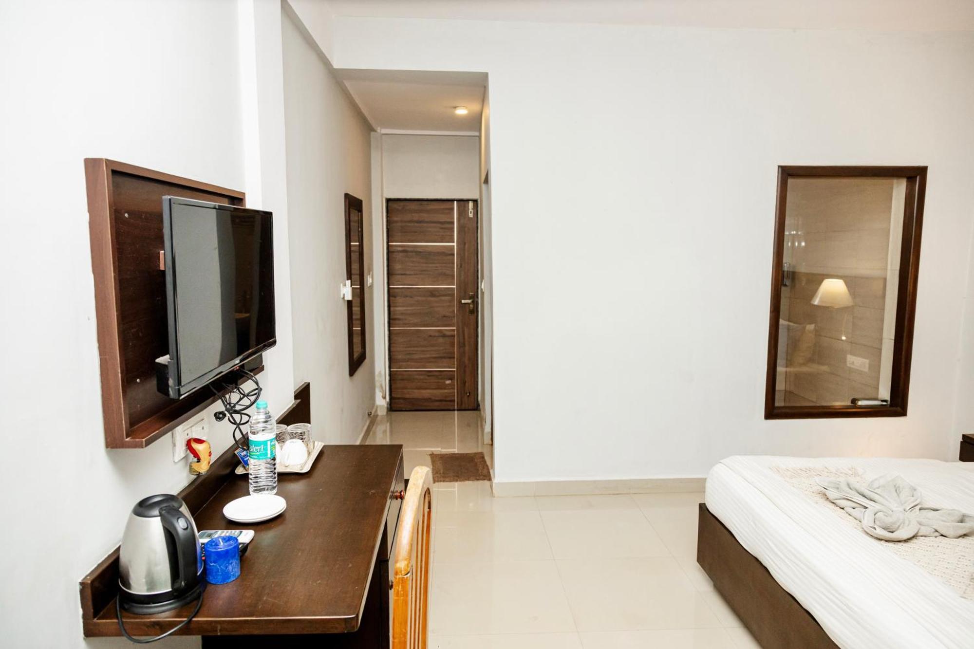 Fourteen Pods By The Sea Hotel Morjim Buitenkant foto